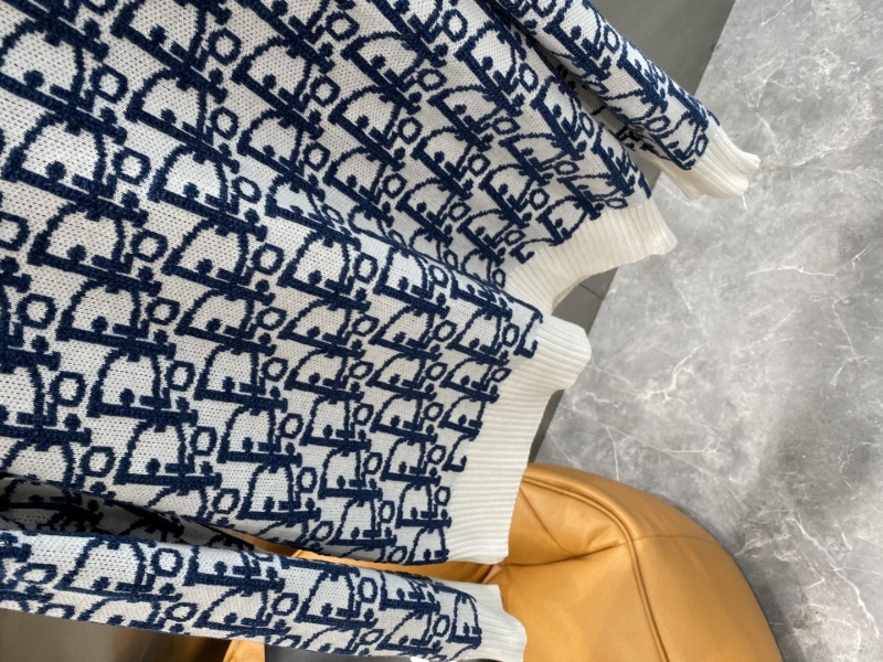 chr1st1an D10r sweaters